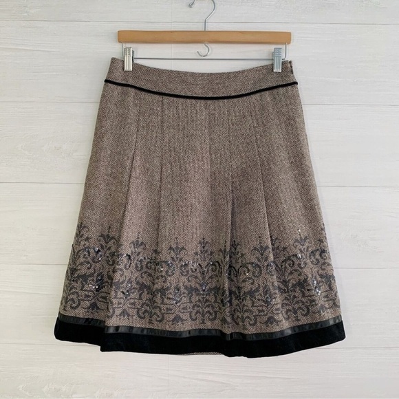 Ann Taylor Loft petites herringbone, velvet trim, sequin pleated skirt size 4p - Picture 1 of 8